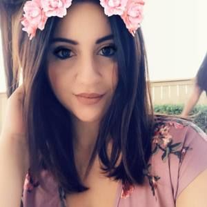 Meet your Posher, Christina